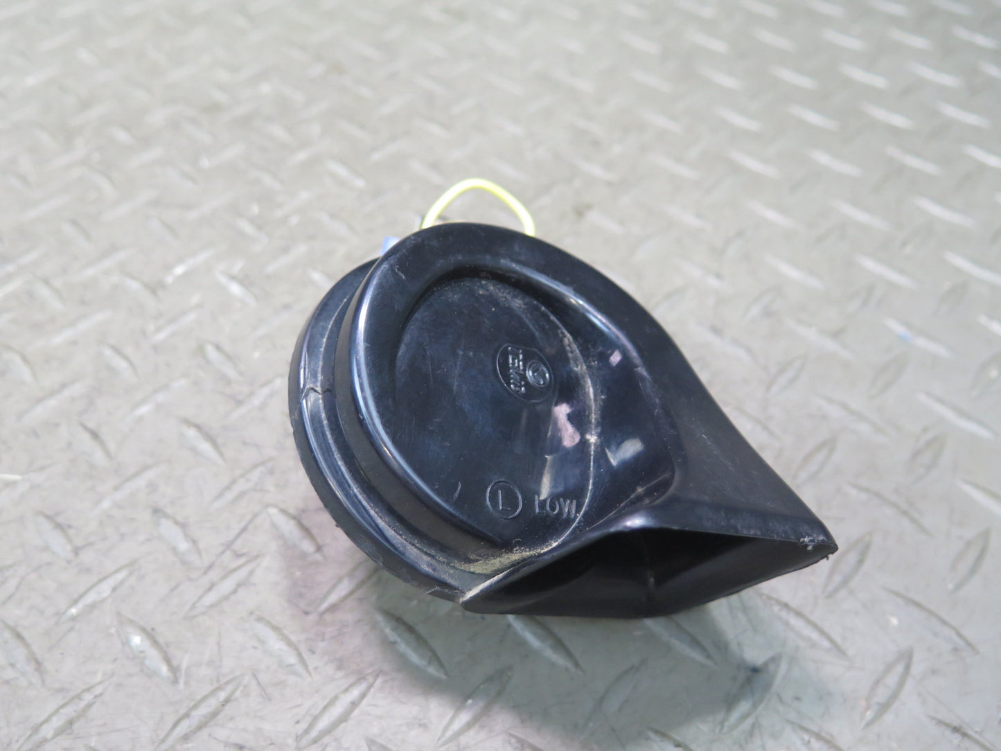 84-96 Chevrolet Corvette C4 Low Tone Note Pitch Horn Signal