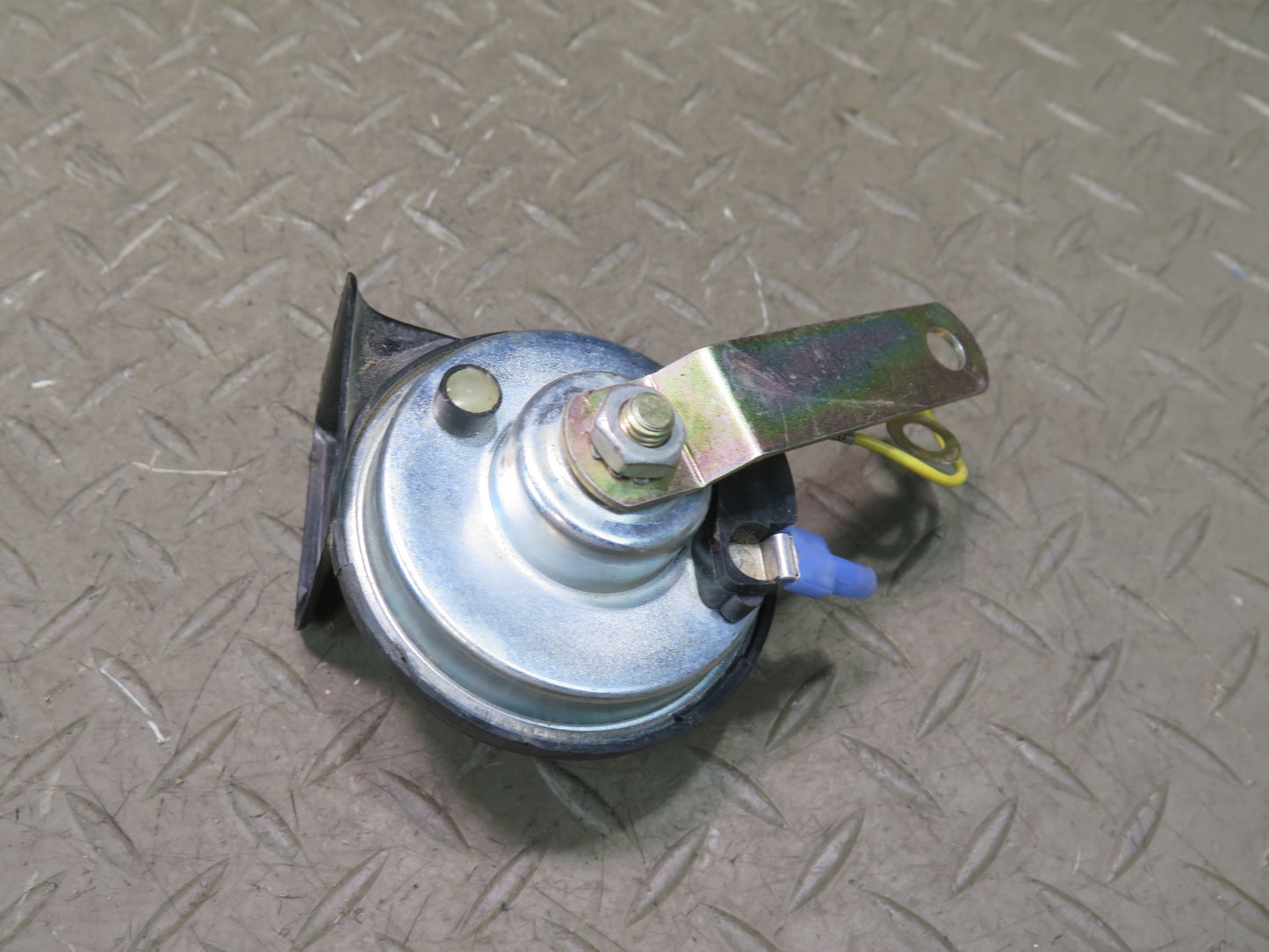 84-96 Chevrolet Corvette C4 Low Tone Note Pitch Horn Signal