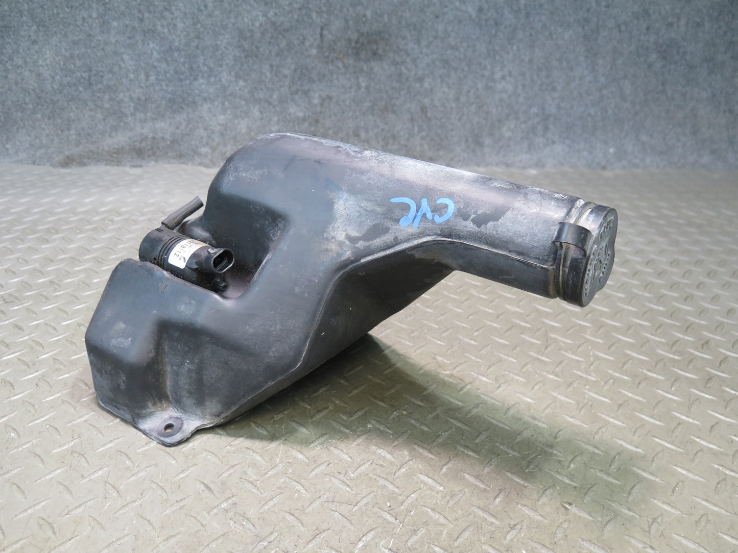 94-96 Chevrolet Corvette C4 Windshield Washer Fluid Reservoir Tank w Pump OEM