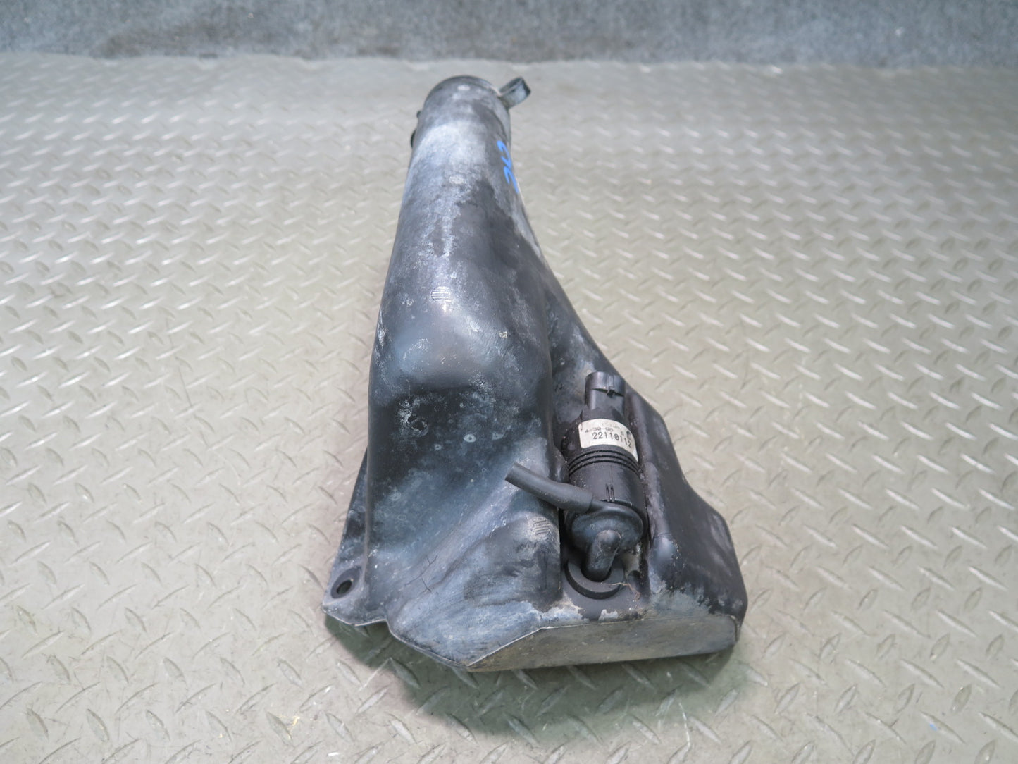 94-96 Chevrolet Corvette C4 Windshield Washer Fluid Reservoir Tank w Pump OEM