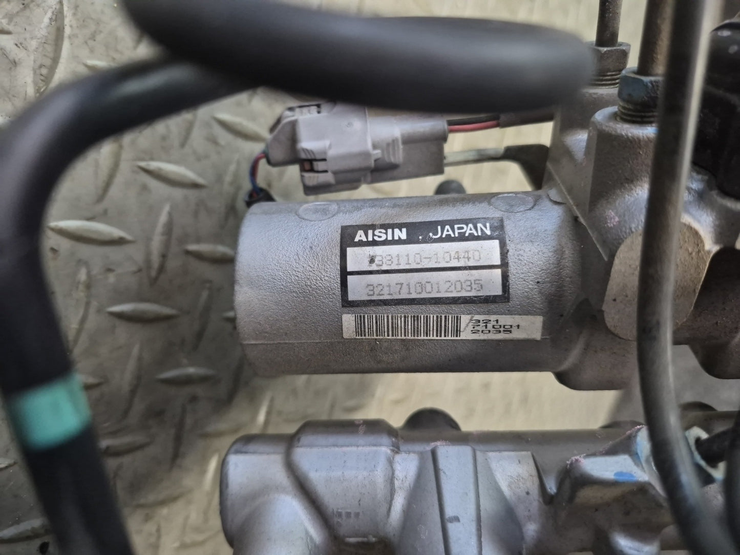 07-17 Lexus UVF46L LS600h LS460 Anti Lock ABS Pump w Brake Master Cylinder OEM