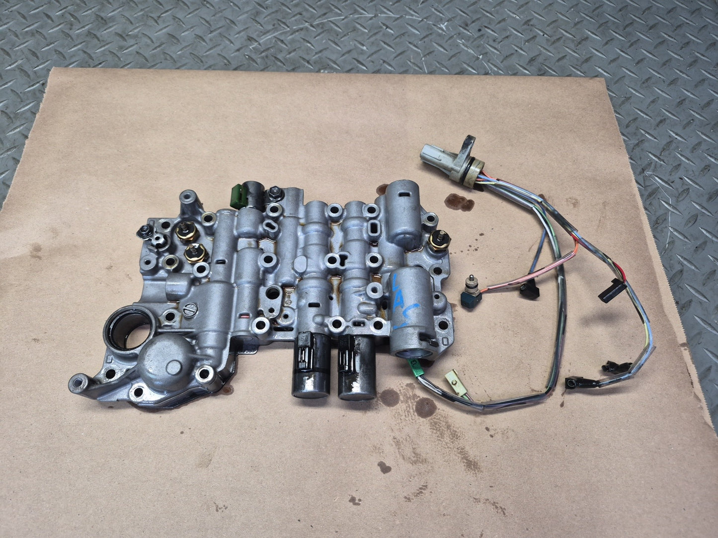 08-09 Lexus UVF46L LS600h L110F Transmission Valev Body Mechatronic OEM