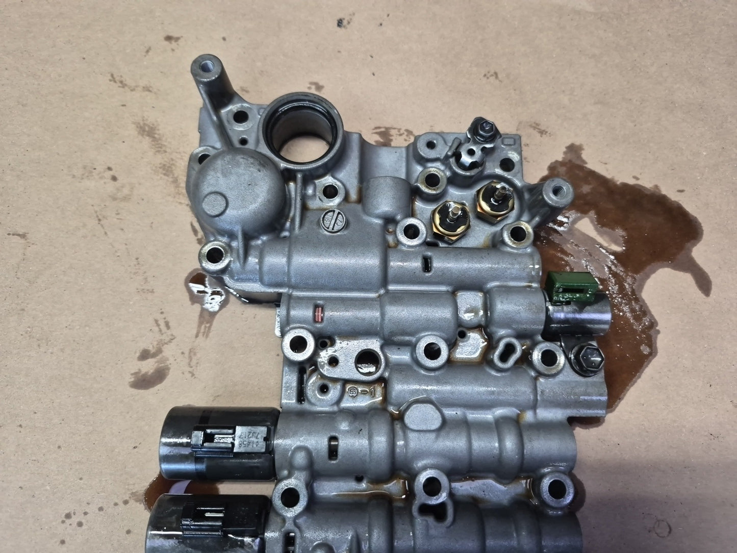 08-09 Lexus UVF46L LS600h L110F Transmission Valev Body Mechatronic OEM