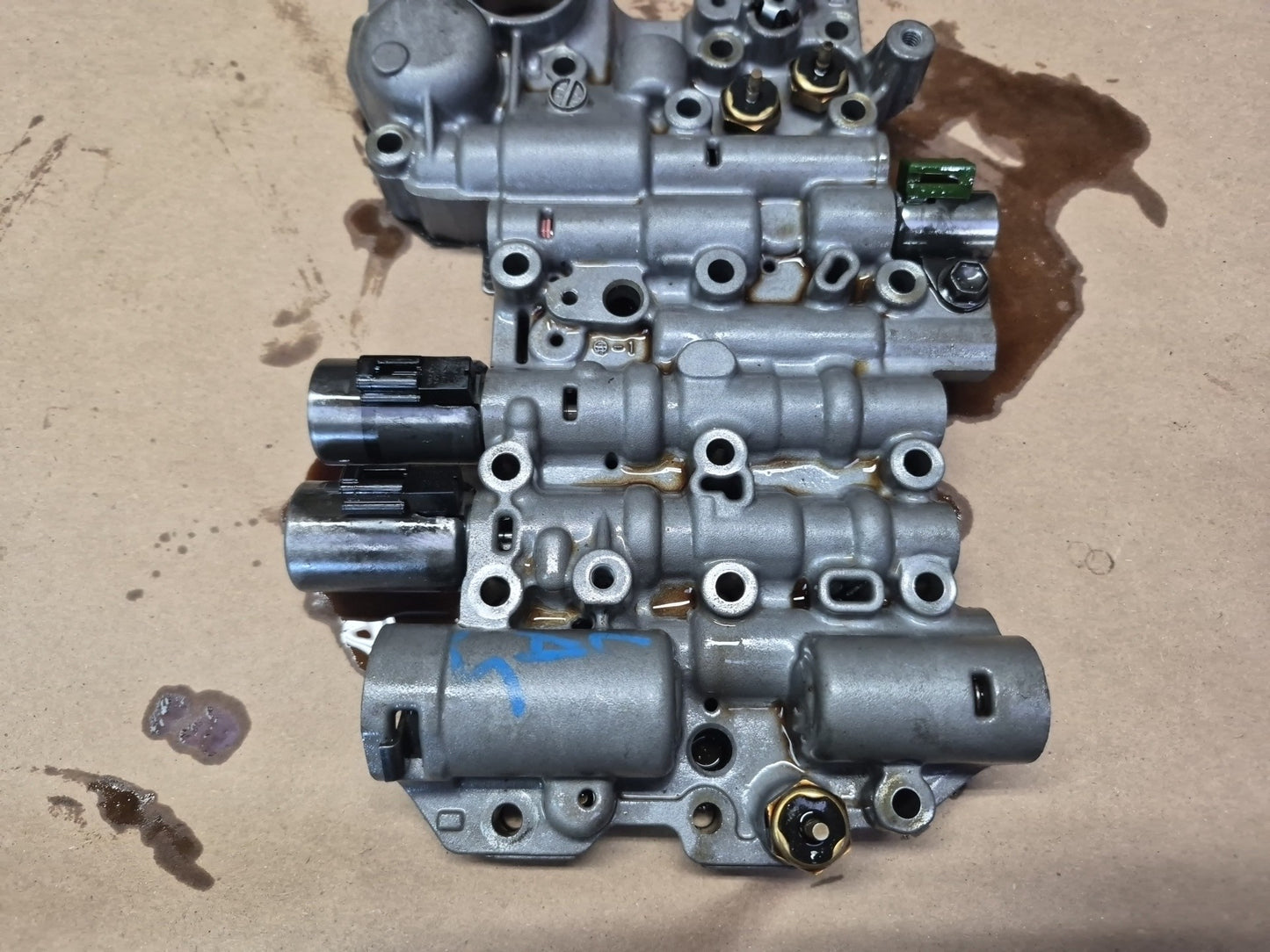 08-09 Lexus UVF46L LS600h L110F Transmission Valev Body Mechatronic OEM