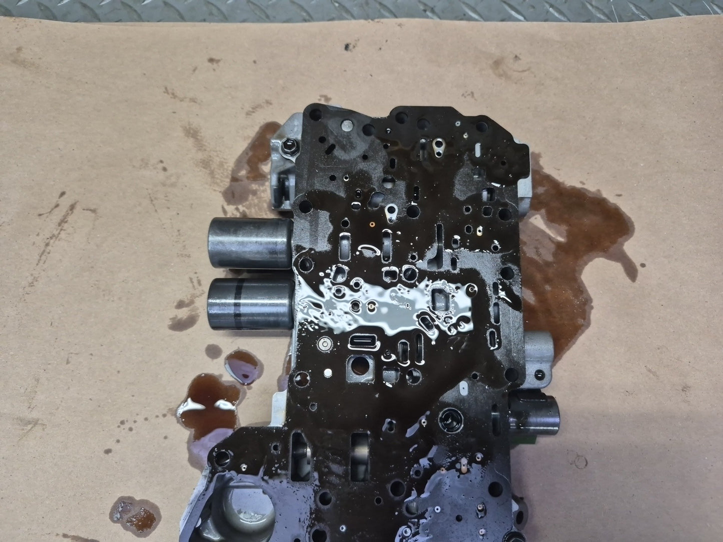 08-09 Lexus UVF46L LS600h L110F Transmission Valev Body Mechatronic OEM