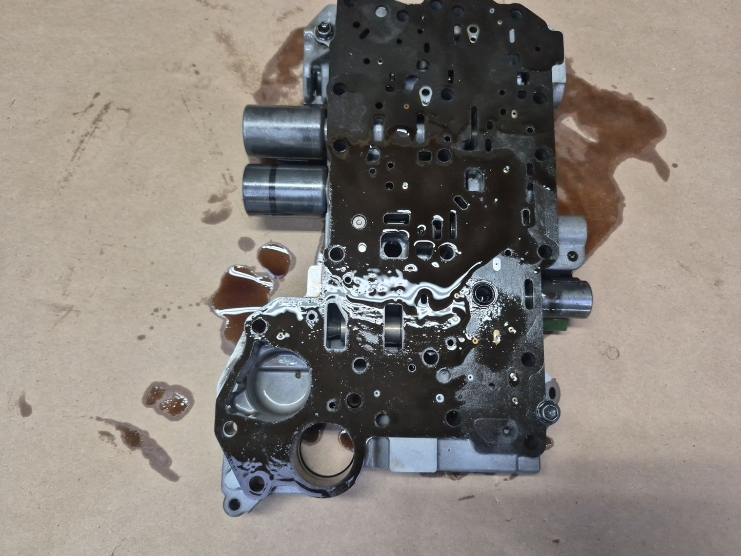 08-09 Lexus UVF46L LS600h L110F Transmission Valev Body Mechatronic OEM