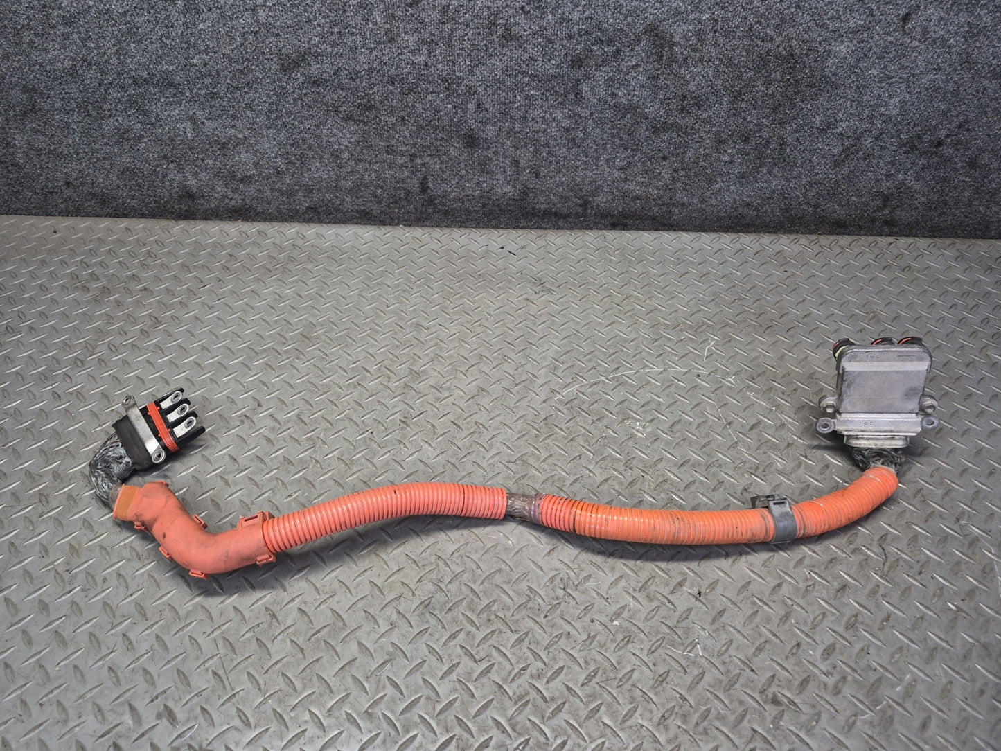 2008 Lexus UVF46L LS600h Inverter High Voltage Wire Wiring Harness Cable Set OEM
