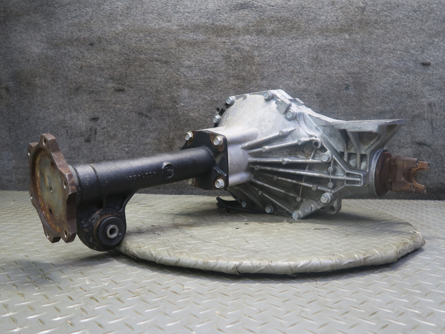 2003-2007 Hummer H2 4WD 4x4 Front Differential Carrier 4.10 Ratio