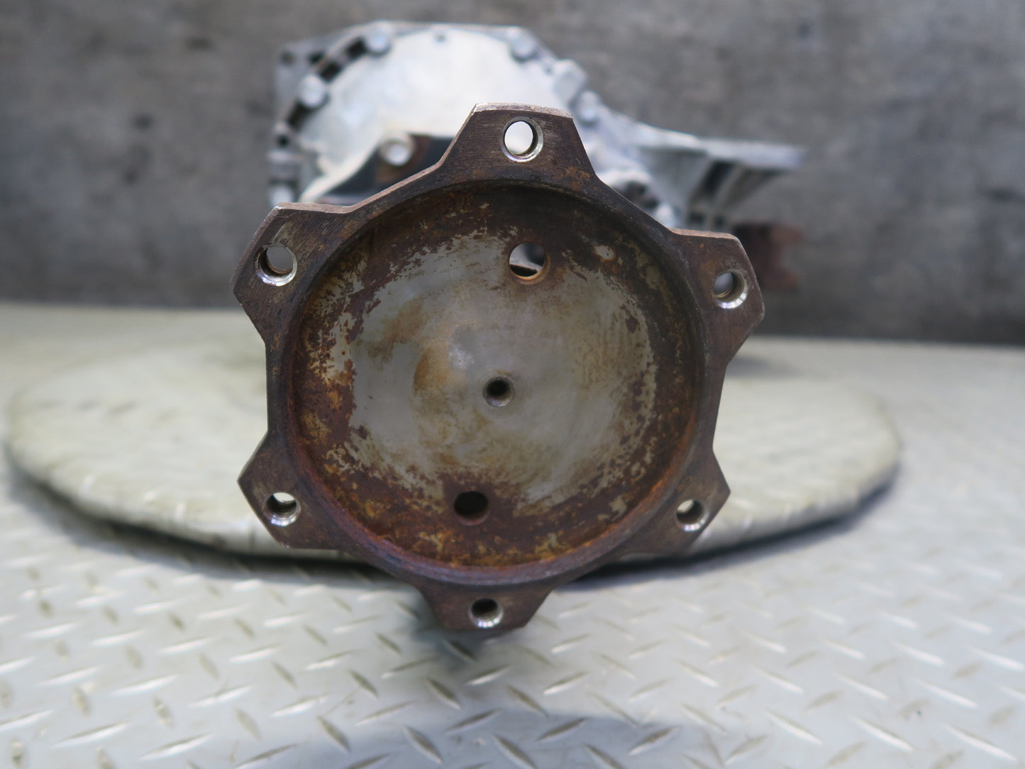 2003-2007 Hummer H2 4WD 4x4 Front Differential Carrier 4.10 Ratio