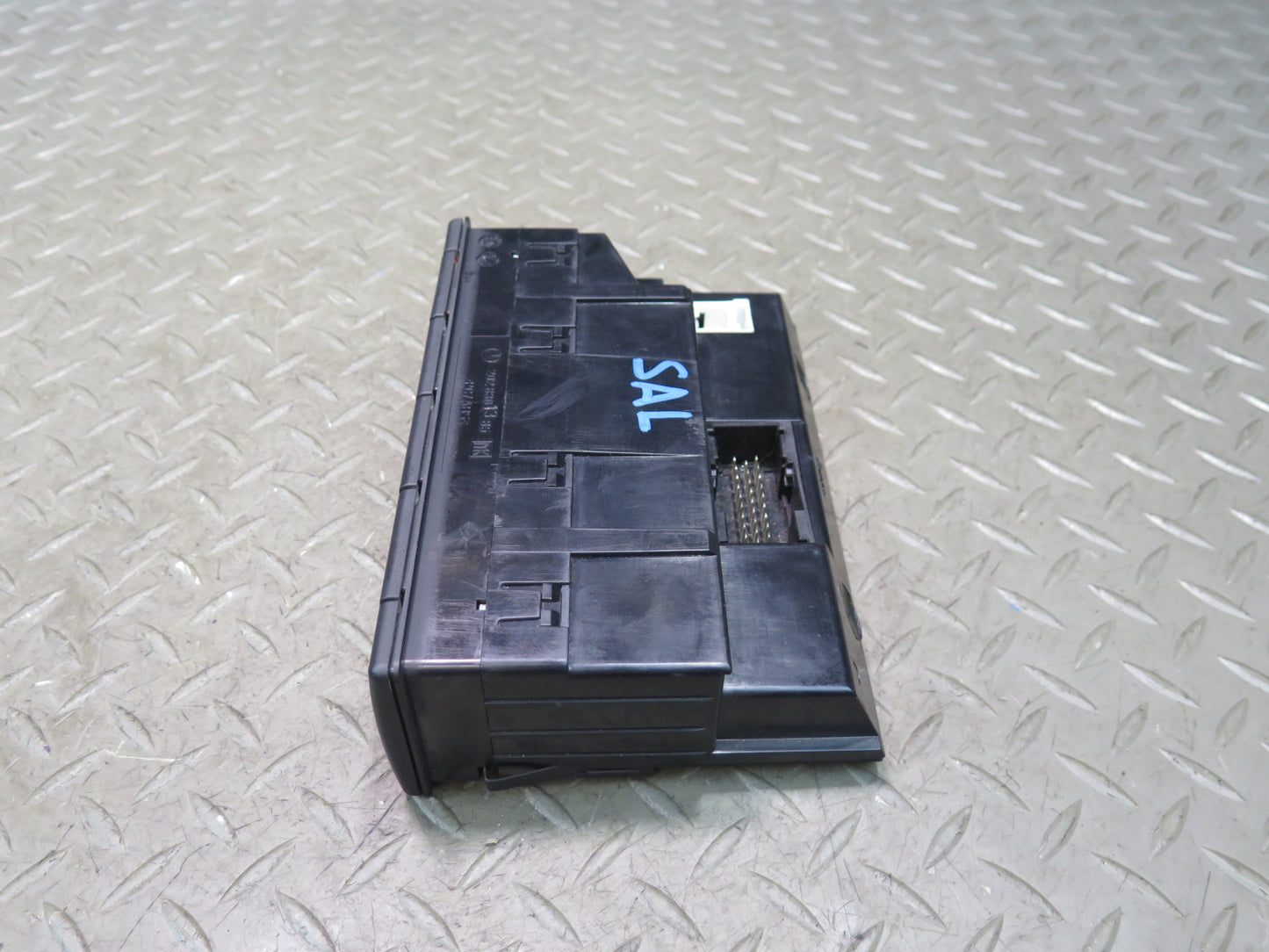 96-02 Mercedes R129 Sl-class A/C Heater Climate Control Switch 2028301385 OEM