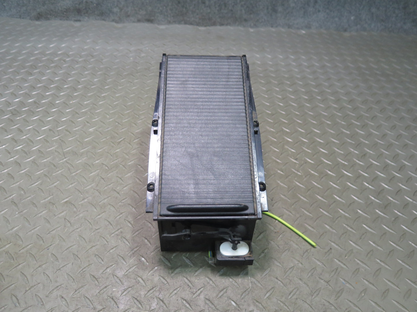 96-02 Mercedes R129 Sl-class Center Console Roller Compartment Storage Black OEM