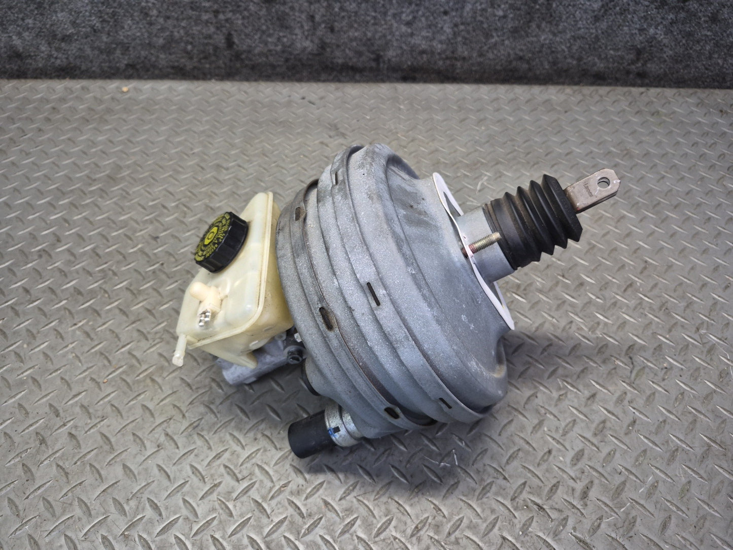 98-02 Mercedes R129 Sl-class Brake Master Cylinder Booster Fluid Reservoir OEM