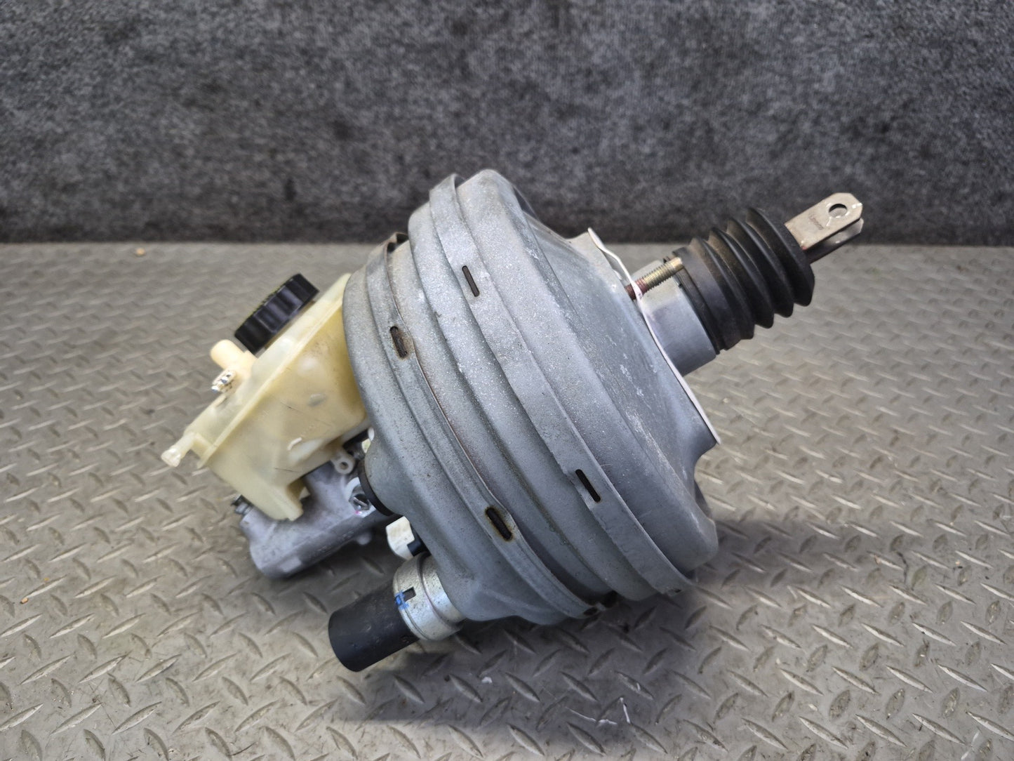 98-02 Mercedes R129 Sl-class Brake Master Cylinder Booster Fluid Reservoir OEM