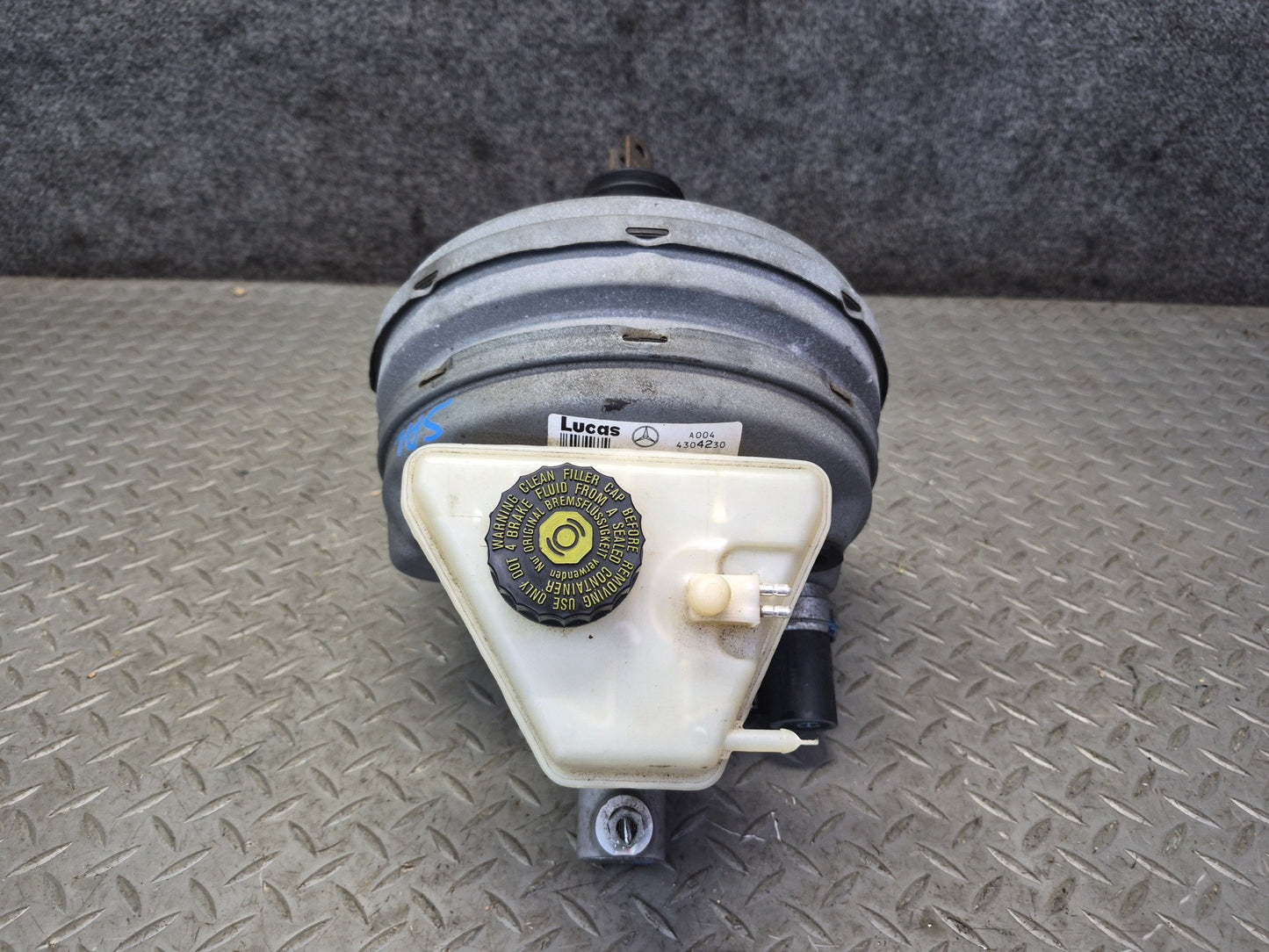 98-02 Mercedes R129 Sl-class Brake Master Cylinder Booster Fluid Reservoir OEM
