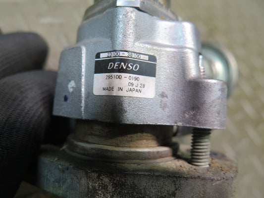 07-12 Lexus UVF46L LS600h LS460 Right High Pressure Fuel Pump 23100-38100 OEM