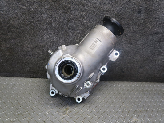 08-16 Lexus UVF46L LS600h AWD Front Axle Differential Carrier 3.916 Ratio OEM