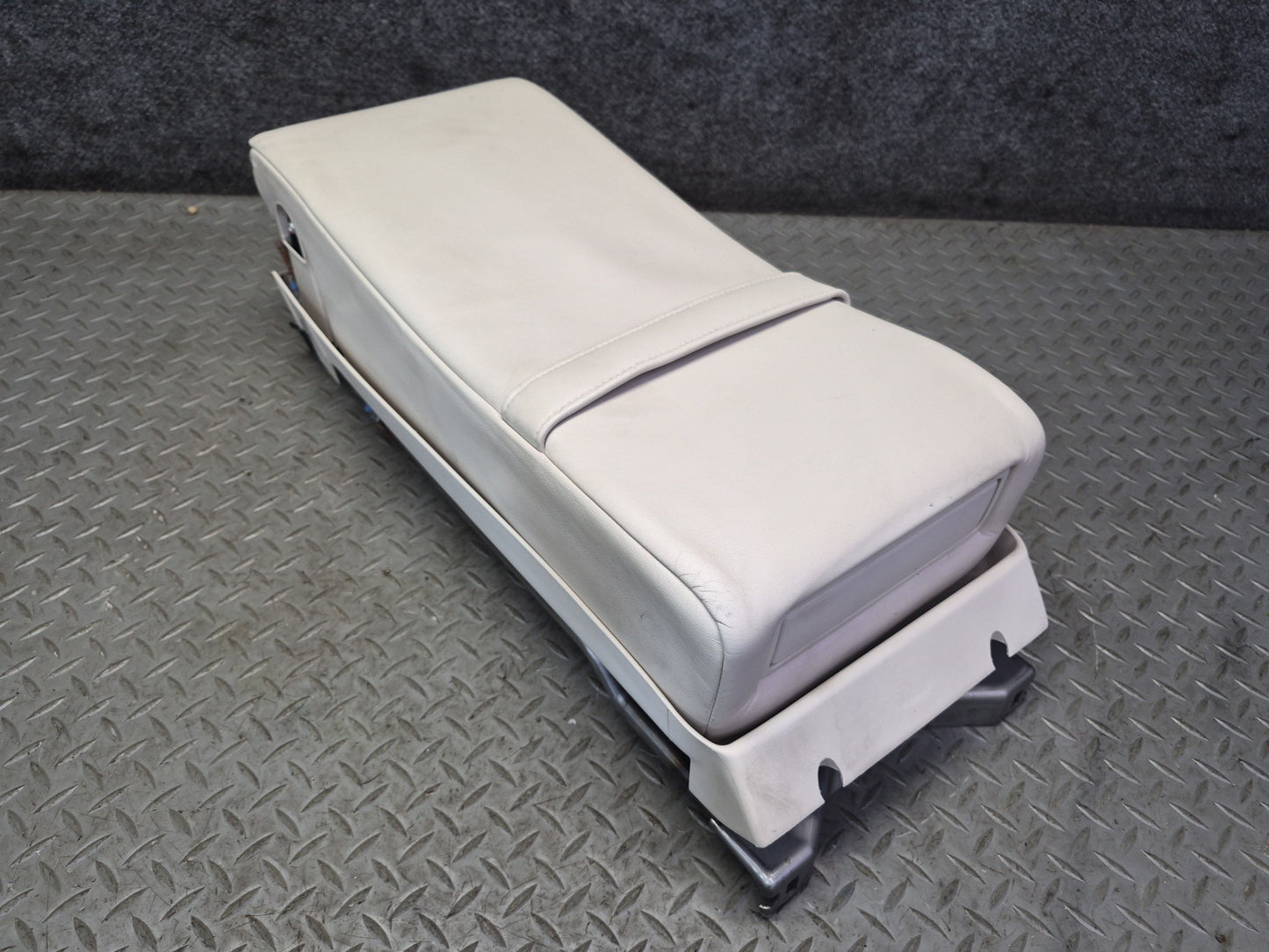 2008 Lexus UVF46L LS600h Rear Seat Center Leather Armrest  w Switches OEM