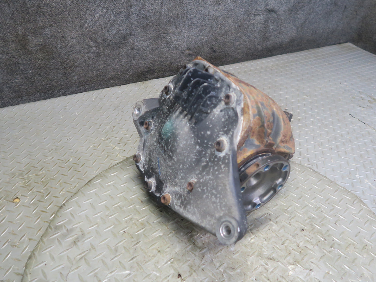99-02 Mercedes R129 SL500 Rear Axle Differential Carrier 2.65 Ratio OEM