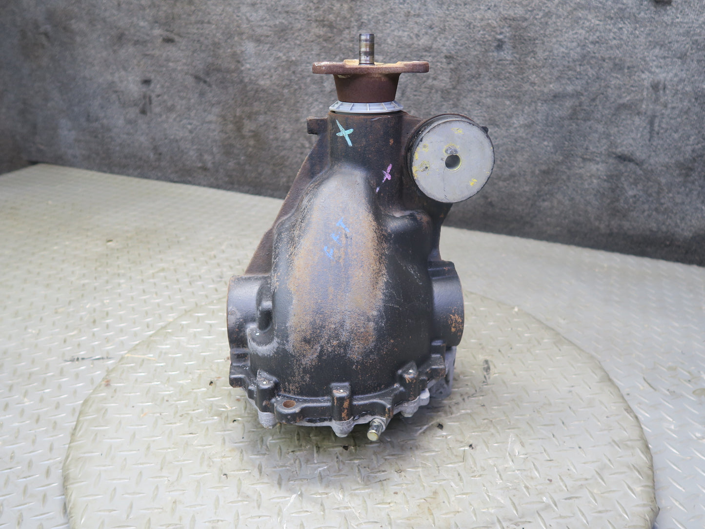 03-05 Ford Thunderbird Rear Differential Carrier 3.58 Ratio 169k Miles OEM