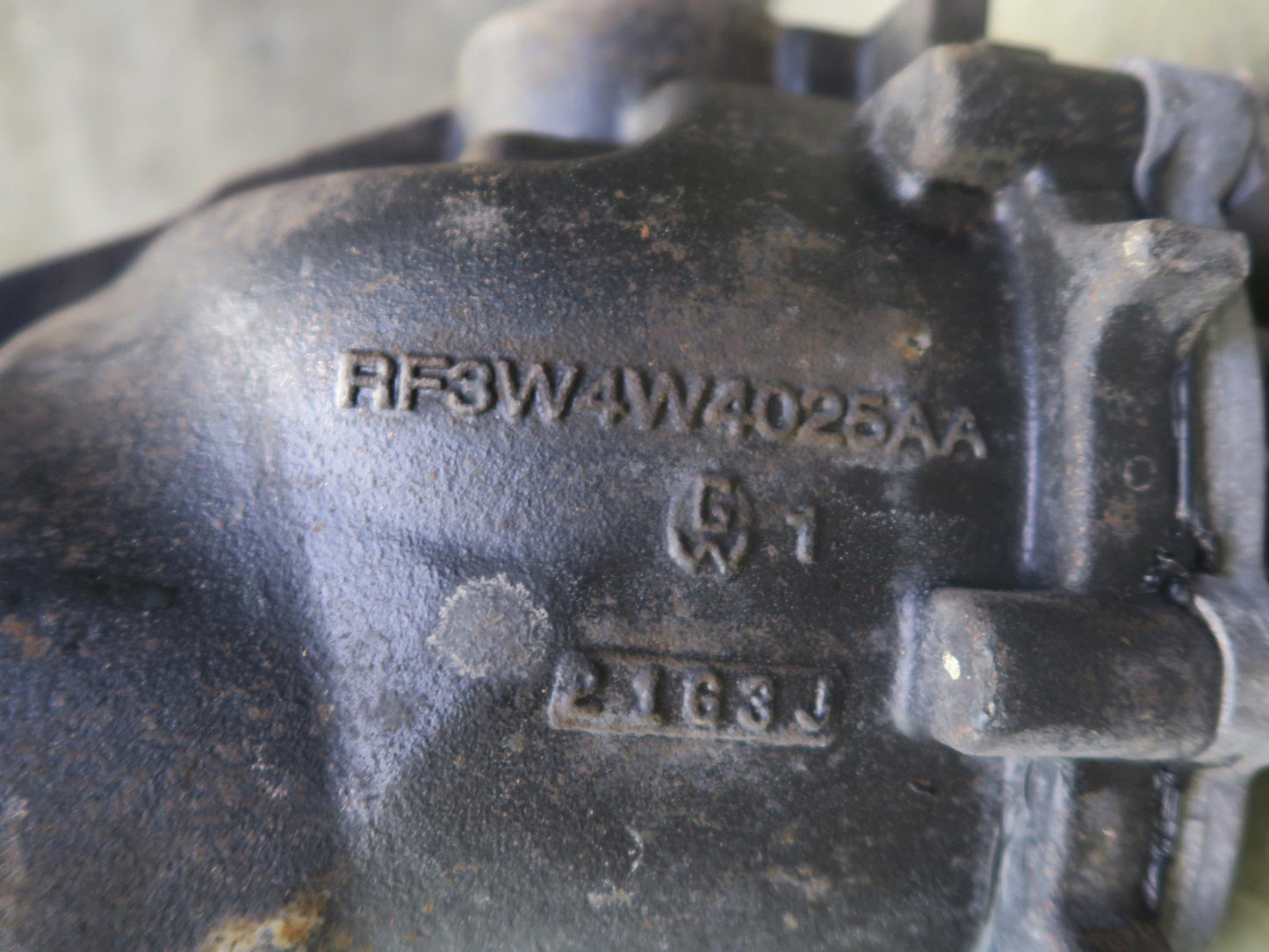 03-05 Ford Thunderbird Rear Differential Carrier 3.58 Ratio 169k Miles OEM