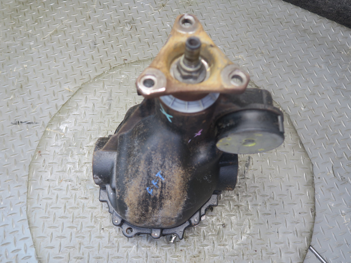 03-05 Ford Thunderbird Rear Differential Carrier 3.58 Ratio 169k Miles OEM