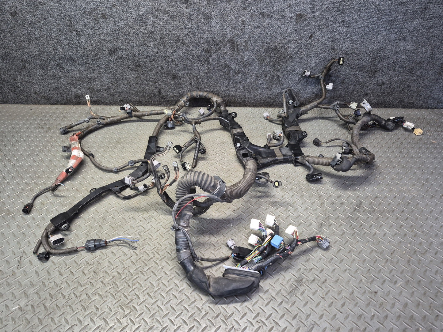 08-09 Lexus UVF46L LS600h 2URFSE Hybrid Engine Wire Wiring Harness OEM