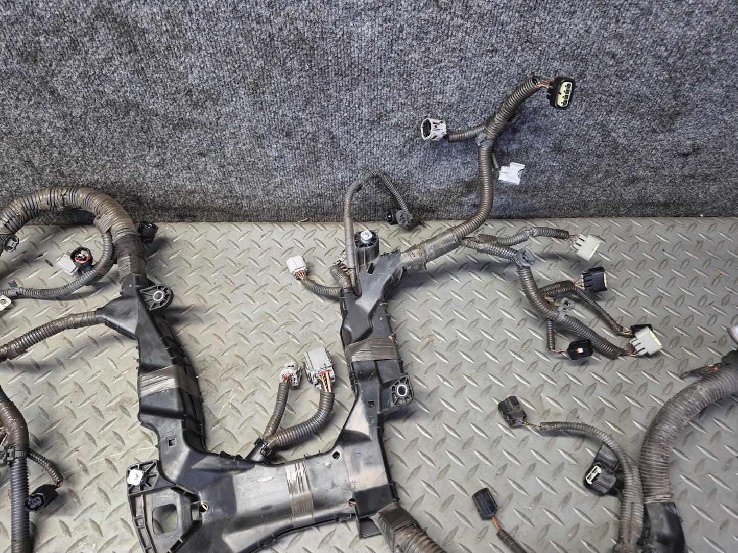 08-09 Lexus UVF46L LS600h 2URFSE Hybrid Engine Wire Wiring Harness OEM