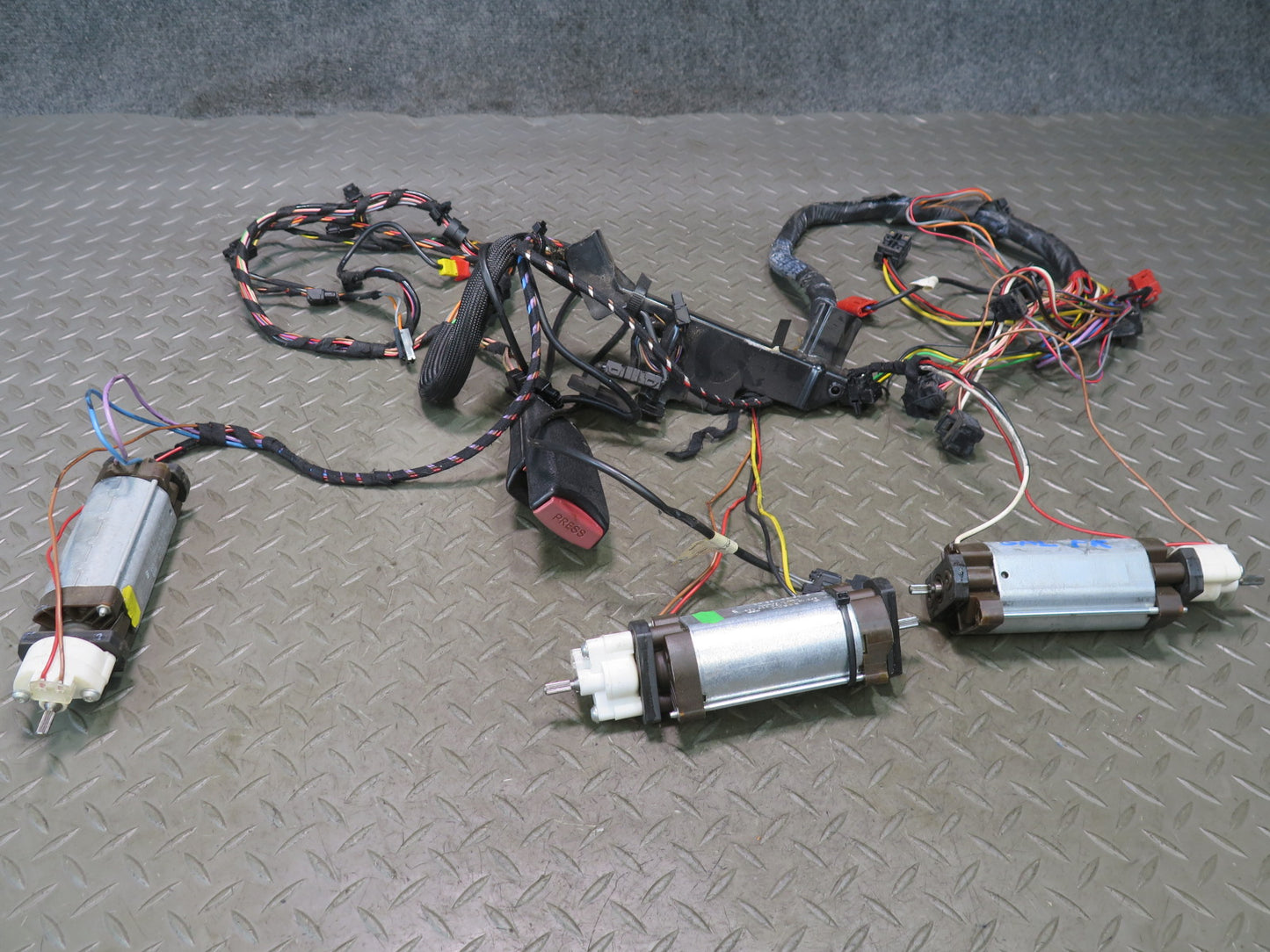 94-02 Mercedes R129 Sl-class Front Right Seat Adjust Motor Wiring Set OEM