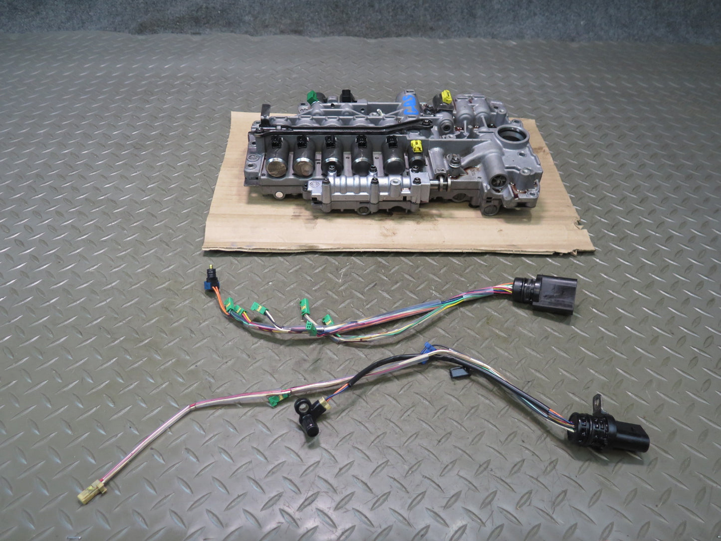 11-15 Audi 4L Q7 3.0L AWD MHN Transmission Valve Body Mechatronic OEM