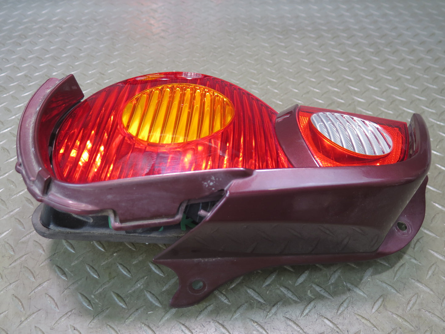 03-05 BMW E85 Z4 Rear Left & Right Tail Light Lamp w Molding Set 78K Miles OEM