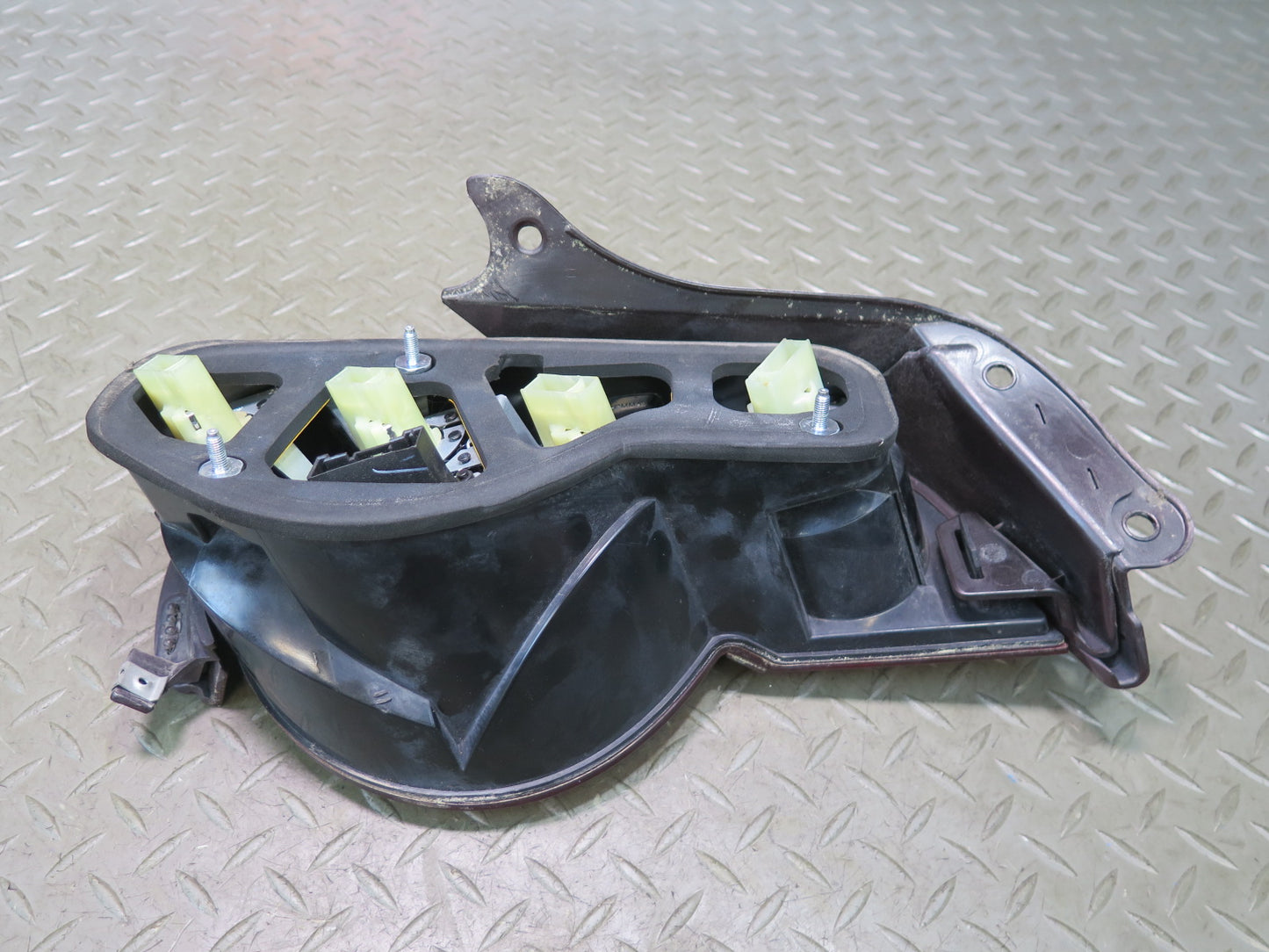 03-05 BMW E85 Z4 Rear Left & Right Tail Light Lamp w Molding Set 78K Miles OEM