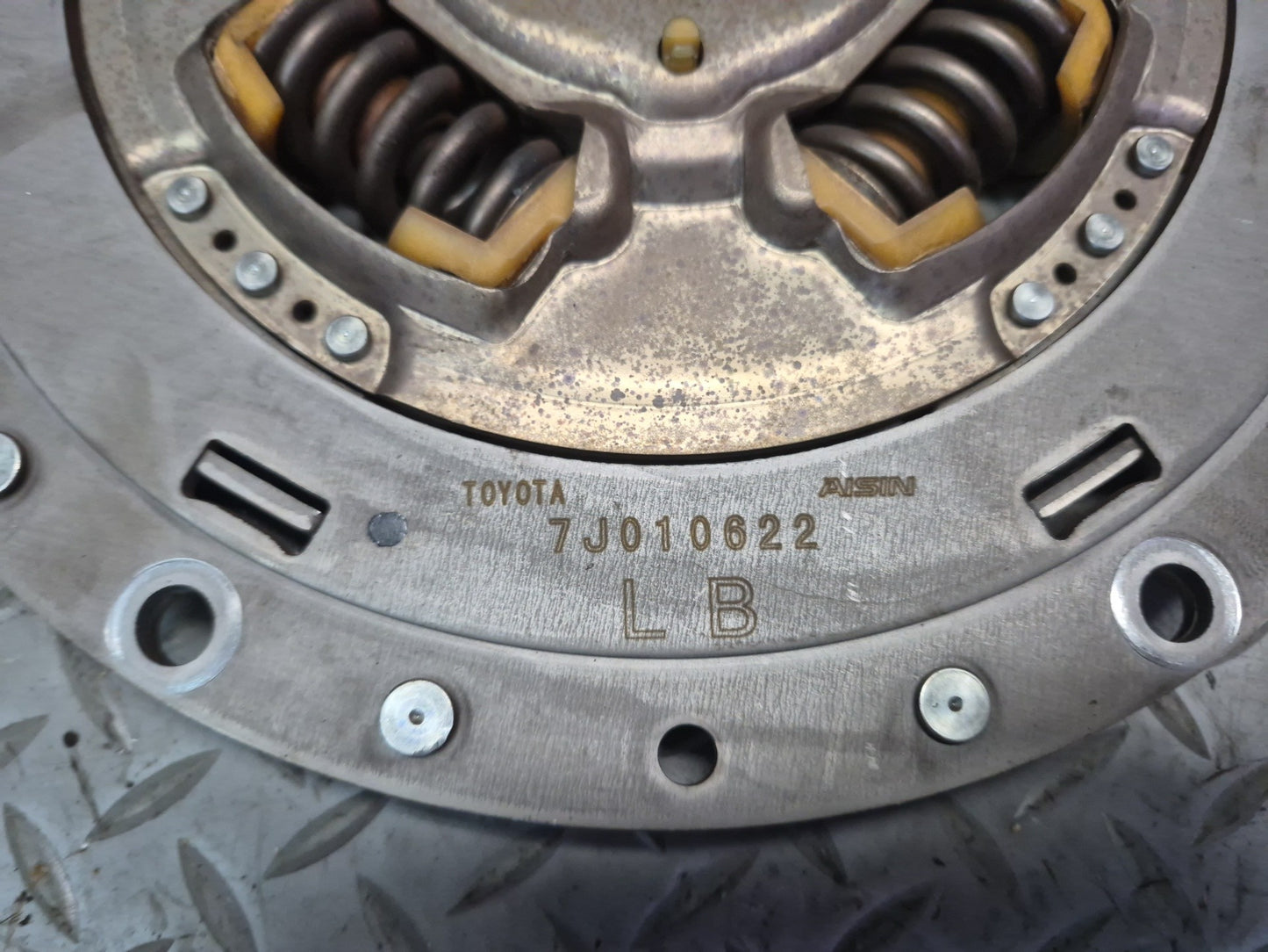 08-16 Lexus LS600h Transmission Input Damper & Flywheel Flex Plate Bolt Set OEM