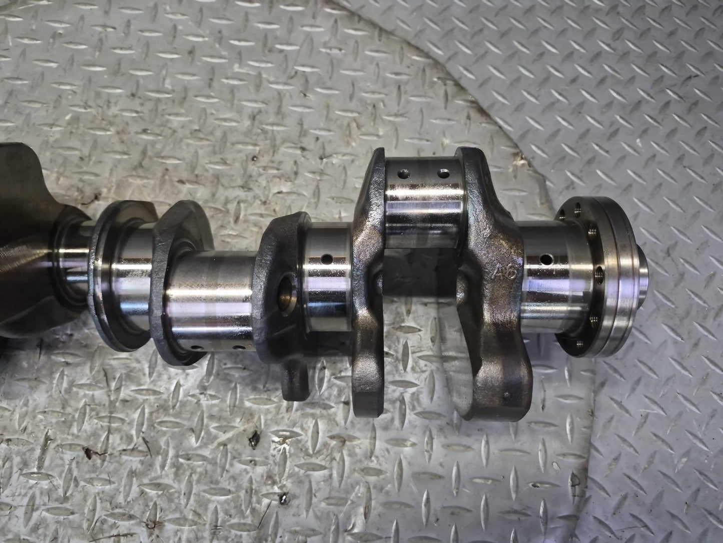08-16 Lexus UVF46L LS600h 2URFSE Engine Motor Crankshaft Unit 158k Miles OEM
