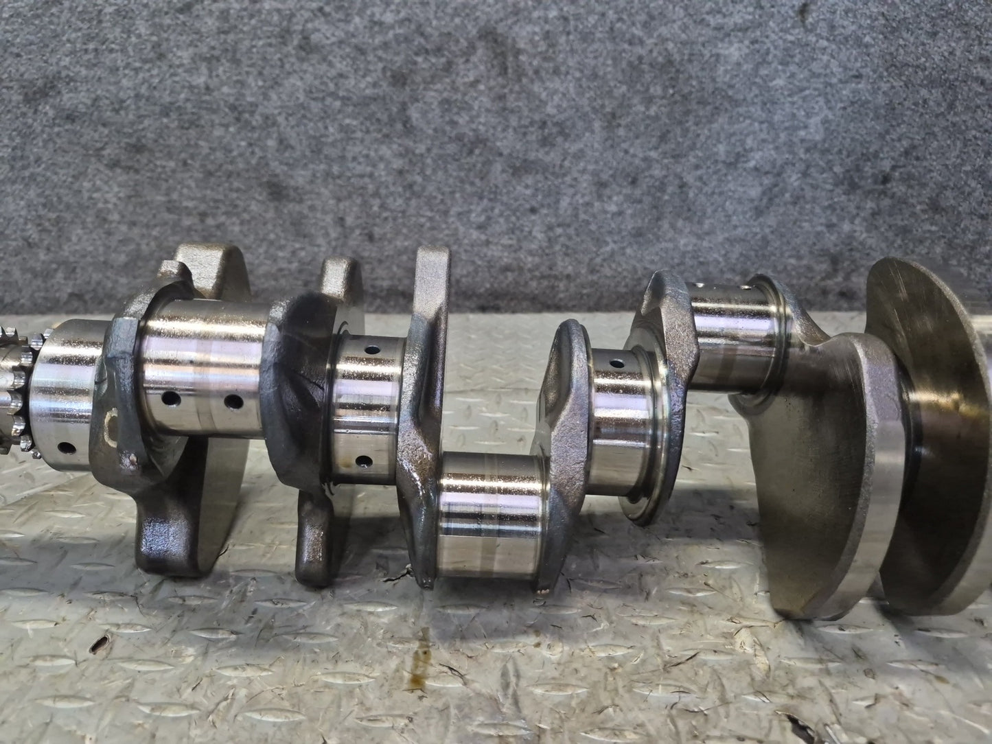 08-16 Lexus UVF46L LS600h 2URFSE Engine Motor Crankshaft Unit 158k Miles OEM