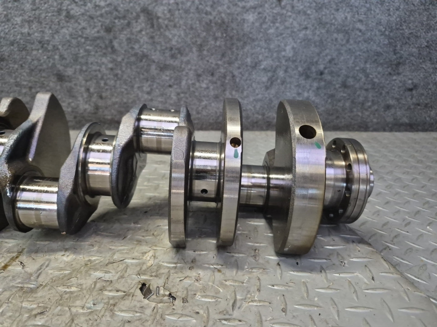 08-16 Lexus UVF46L LS600h 2URFSE Engine Motor Crankshaft Unit 158k Miles OEM