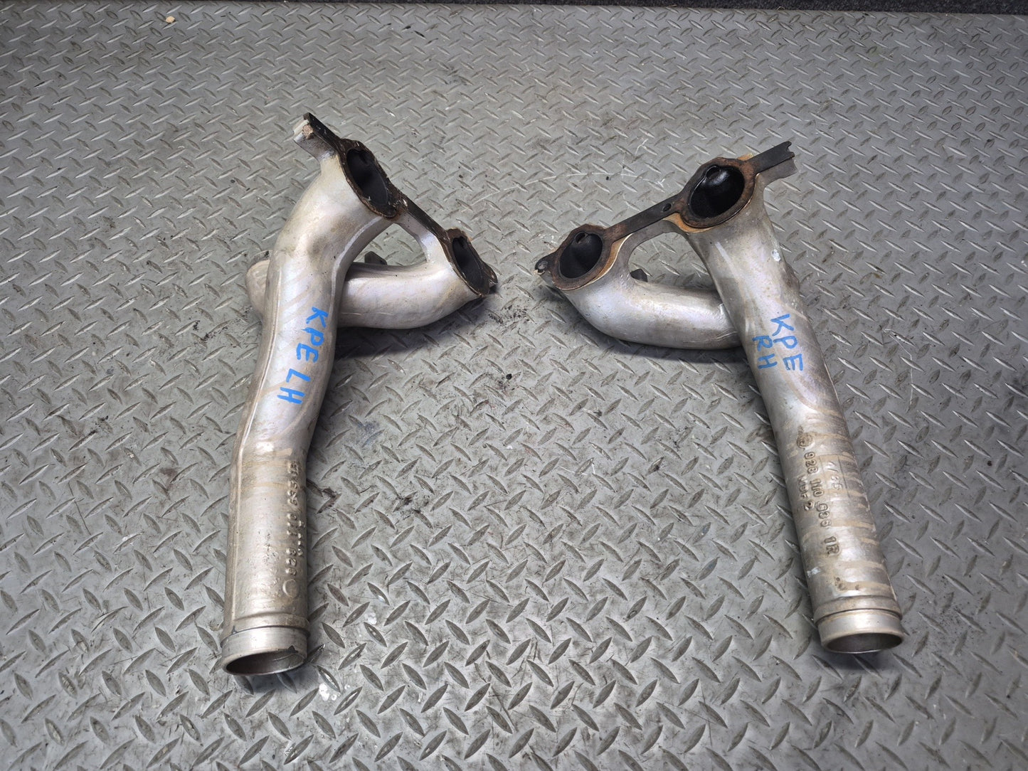 1985-1986 Porsche 928 S 5.0L V8 Engine Air Intake Manifold w Pipe Assembly 93K