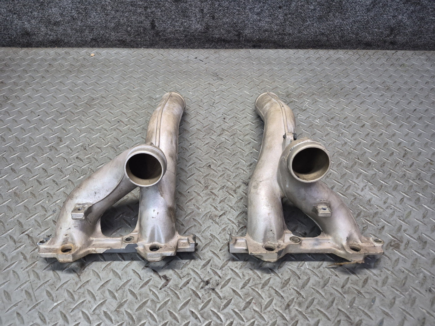 1985-1986 Porsche 928 S 5.0L V8 Engine Air Intake Manifold w Pipe Assembly 93K