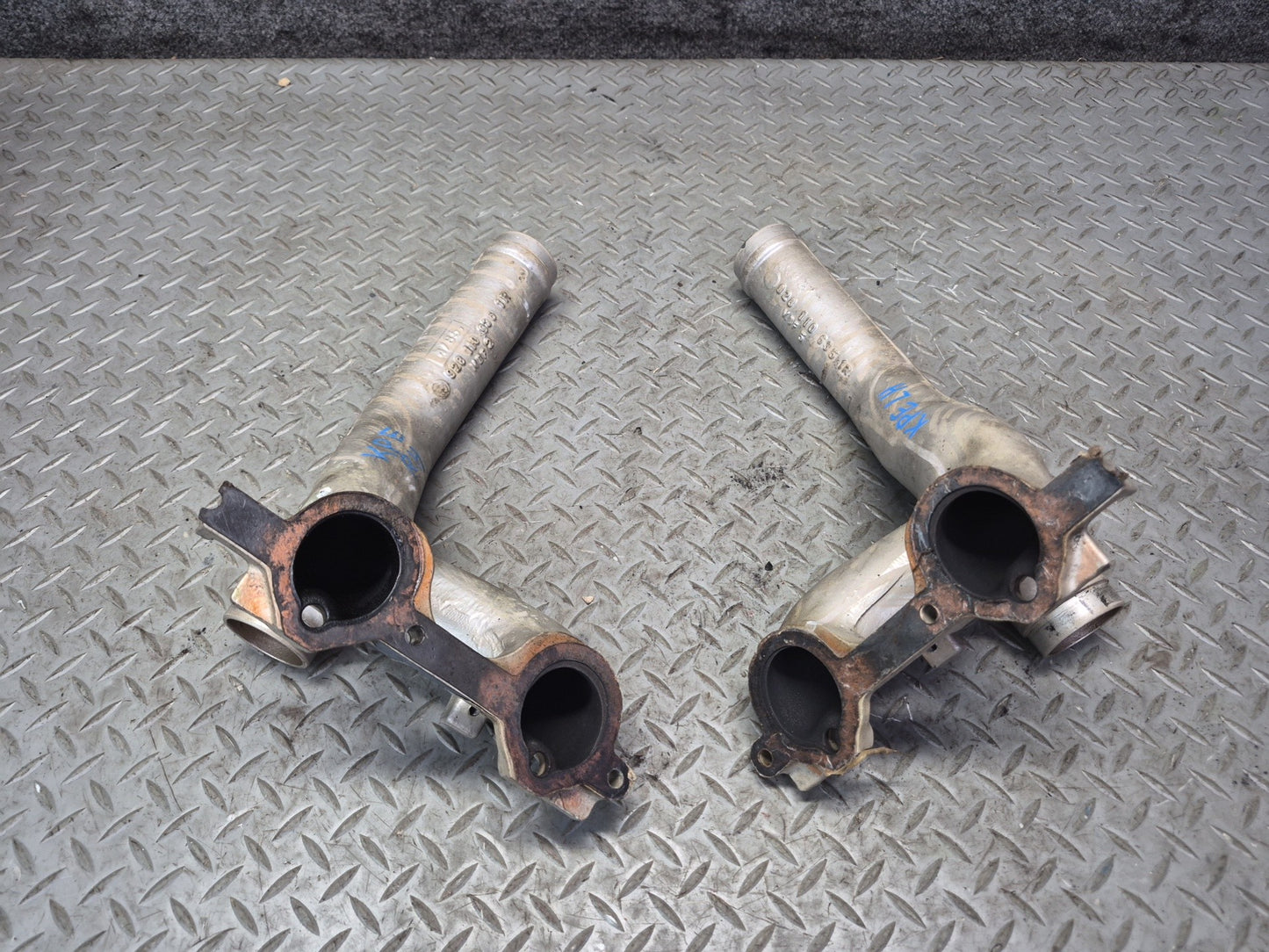 1985-1986 Porsche 928 S 5.0L V8 Engine Air Intake Manifold w Pipe Assembly 93K