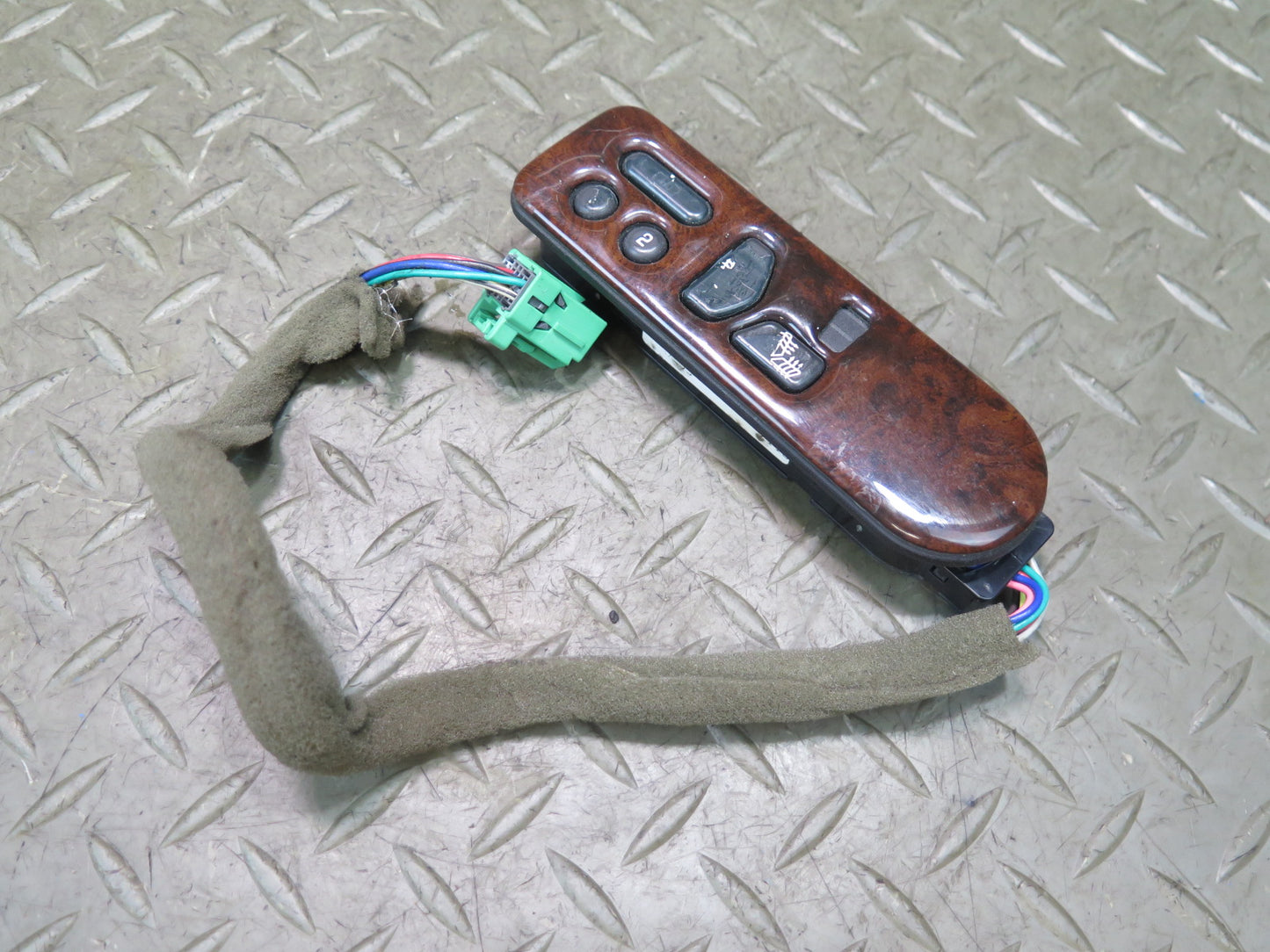 2003-2004 Hummer H2 Front Left Driver Side Door Seat Memory Heat Heater Switch