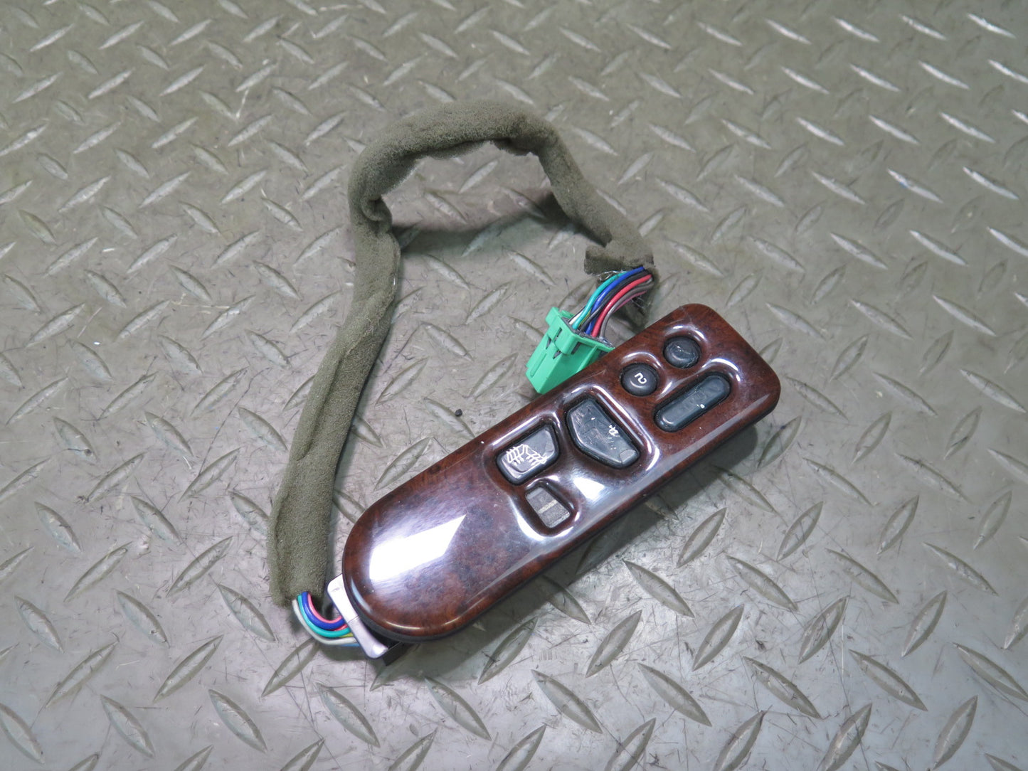 2003-2004 Hummer H2 Front Left Driver Side Door Seat Memory Heat Heater Switch