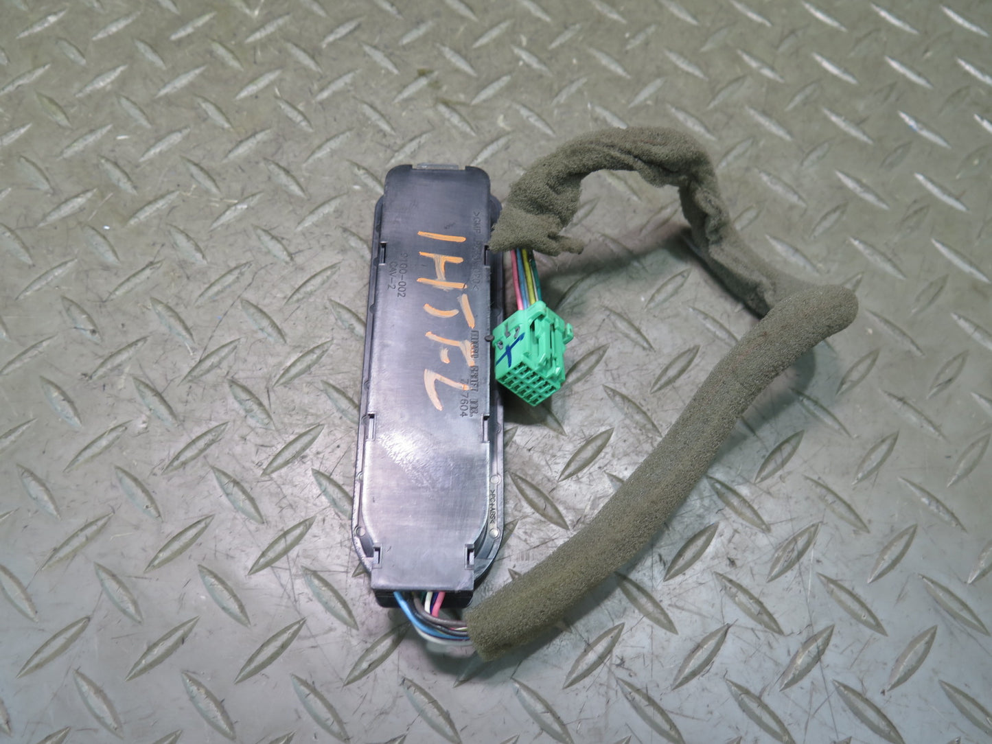2003-2004 Hummer H2 Front Left Driver Side Door Seat Memory Heat Heater Switch