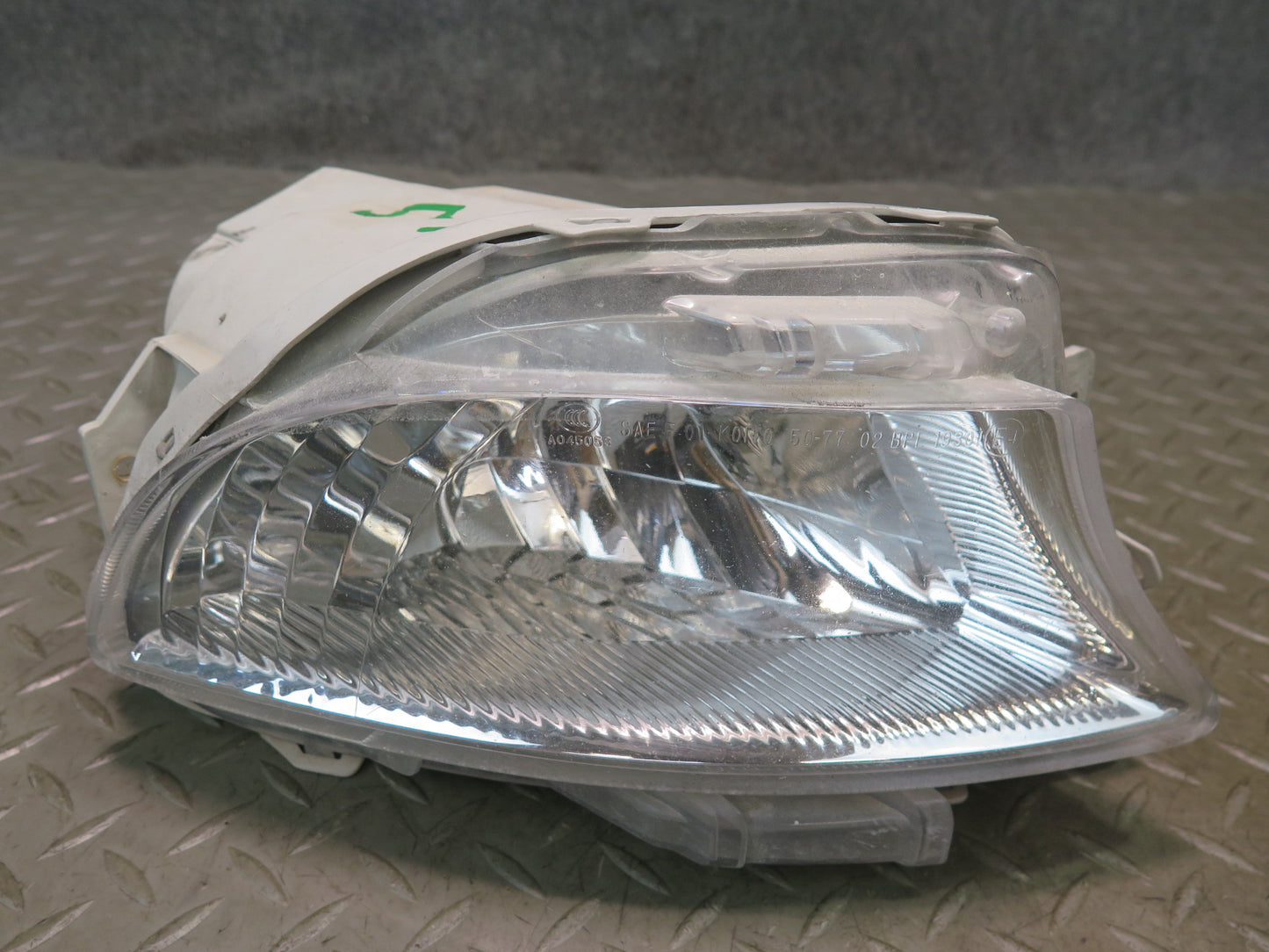 07-09 Lexus UVF46L LS600h LS460 Set of 2 Front Left & Right Fog Light Lamp OEM