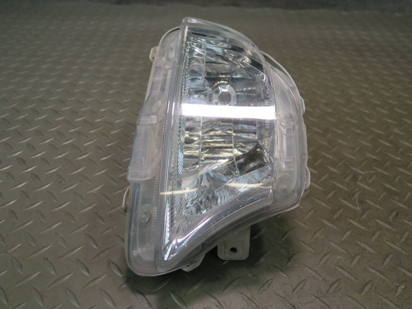 07-09 Lexus UVF46L LS600h LS460 Set of 2 Front Left & Right Fog Light Lamp OEM