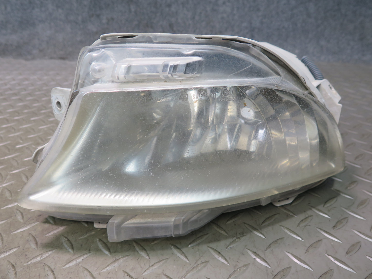 07-09 Lexus UVF46L LS600h LS460 Set of 2 Front Left & Right Fog Light Lamp OEM