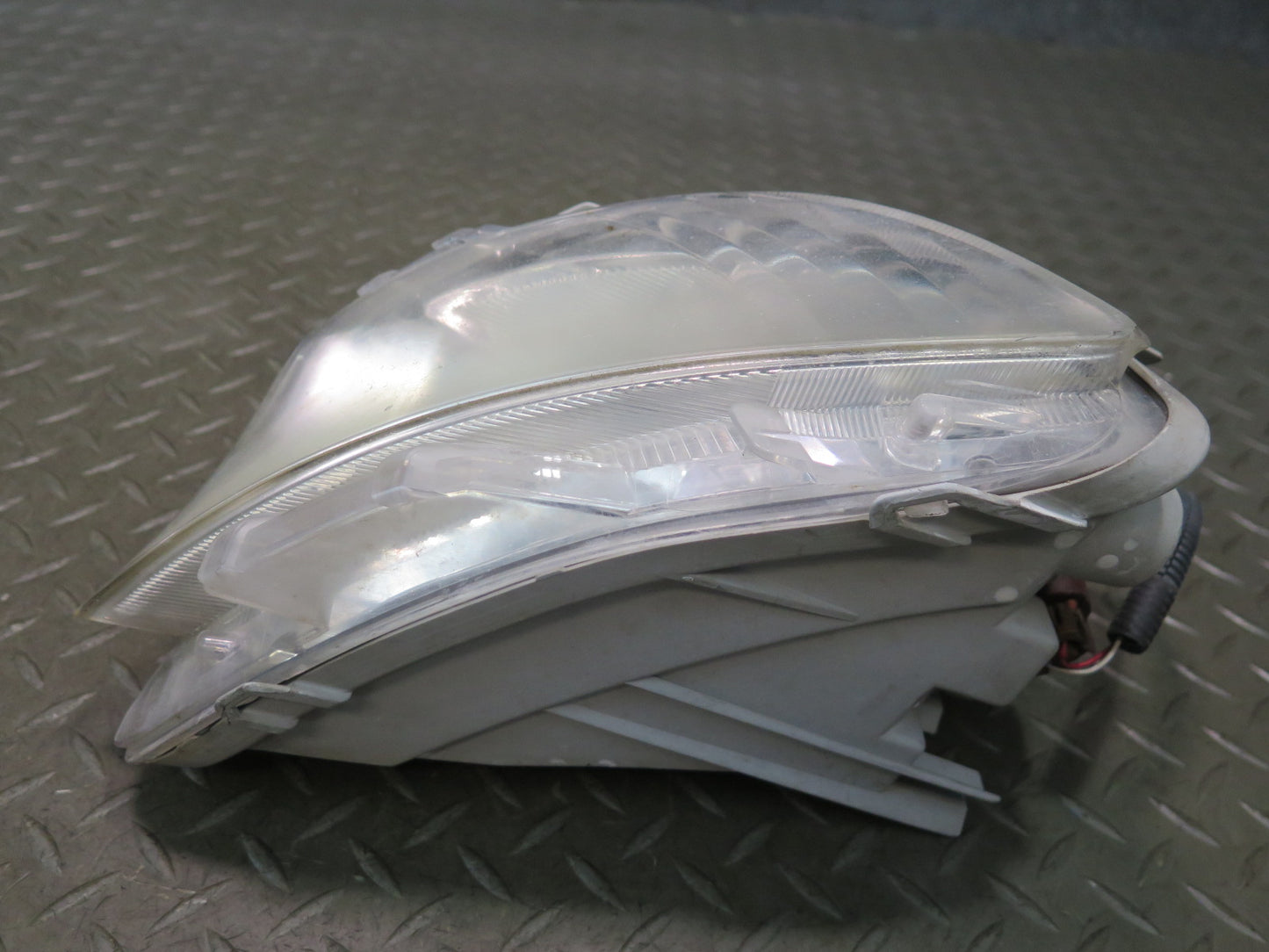 07-09 Lexus UVF46L LS600h LS460 Set of 2 Front Left & Right Fog Light Lamp OEM