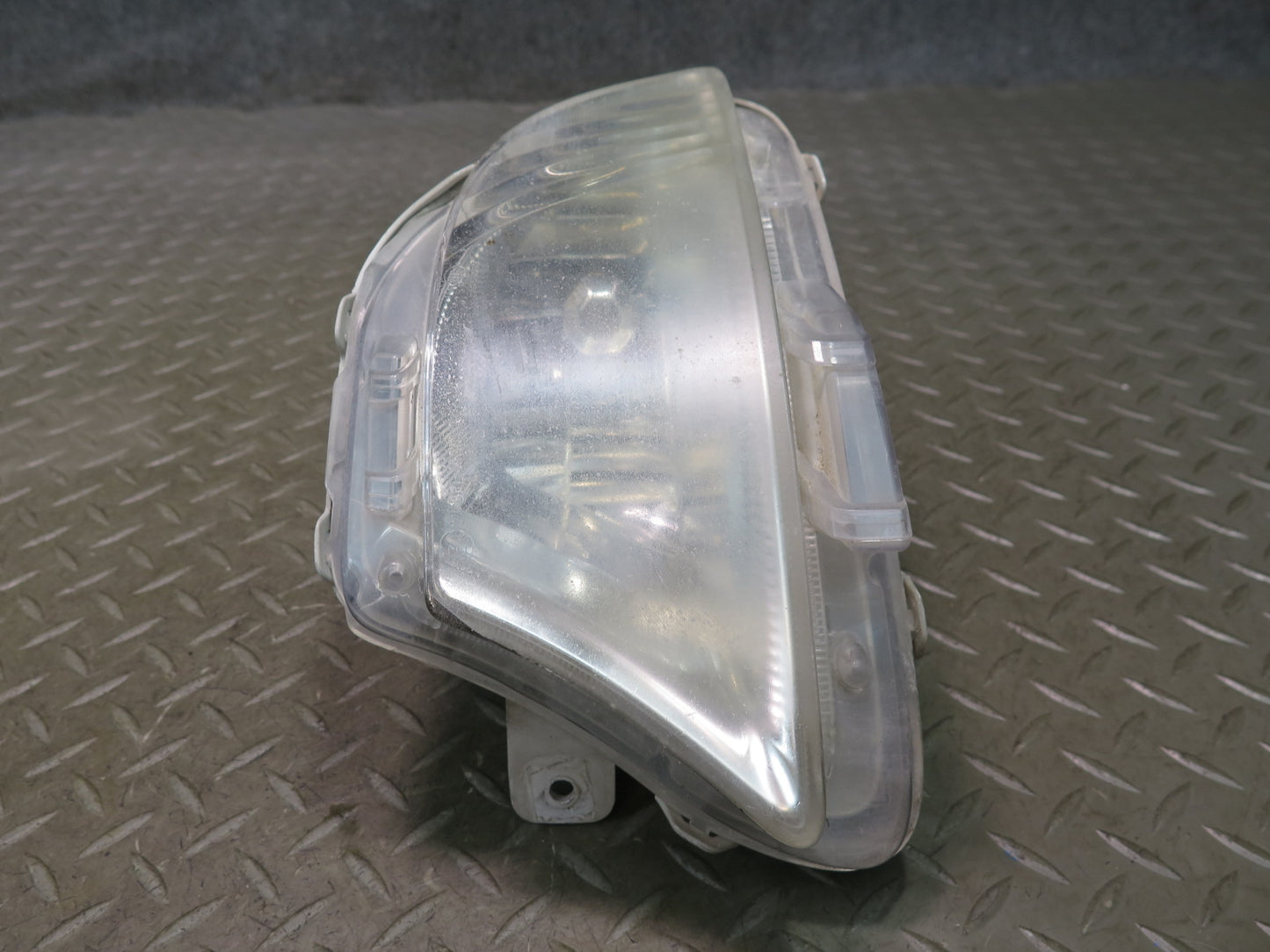 07-09 Lexus UVF46L LS600h LS460 Set of 2 Front Left & Right Fog Light Lamp OEM