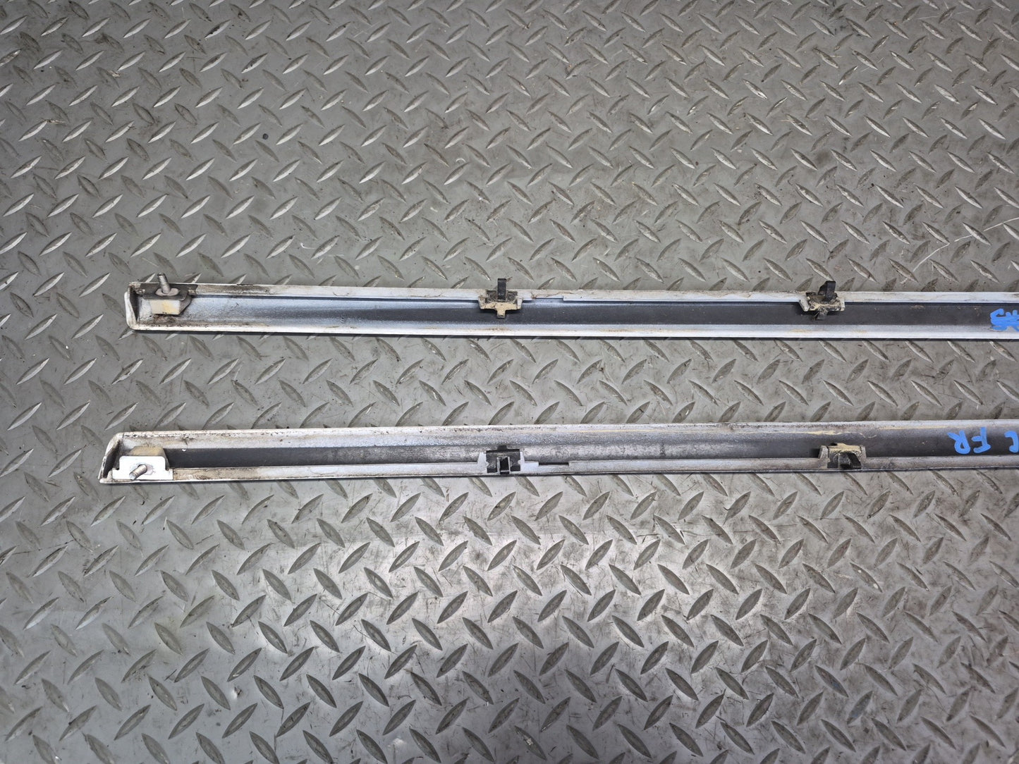 90-96 Chevrolet Corvette C4 Set of 2 Left & Right Door Exterior Trim Molding OEM