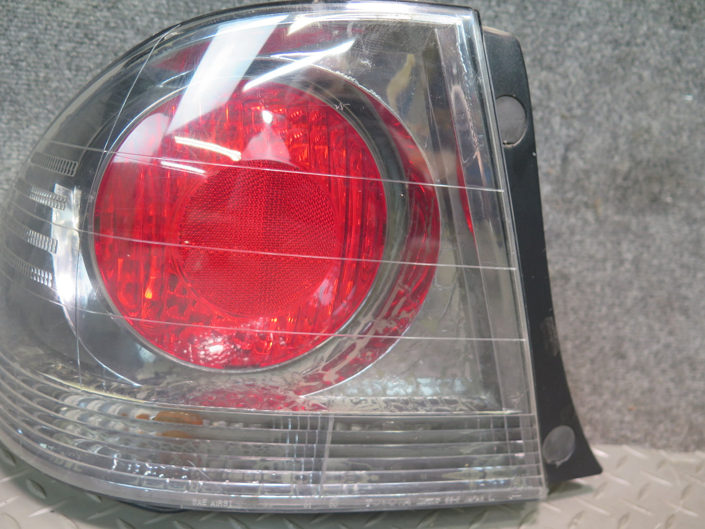 01-05 Lexus JCE10L IS300 Sedan Set of 4 Rear Inner & Outer Tail Light Lamp OEM