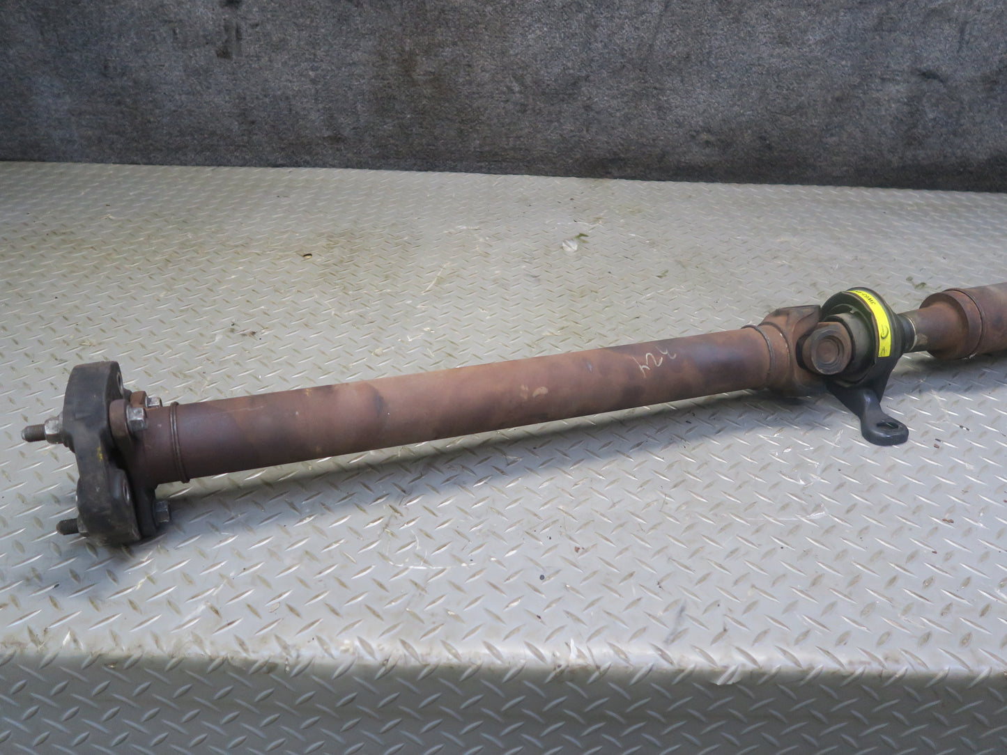 02-05 Ford Thunderbird A/T Rear Drive Shaft Driveshaft 3W63-4K145-AA OEM