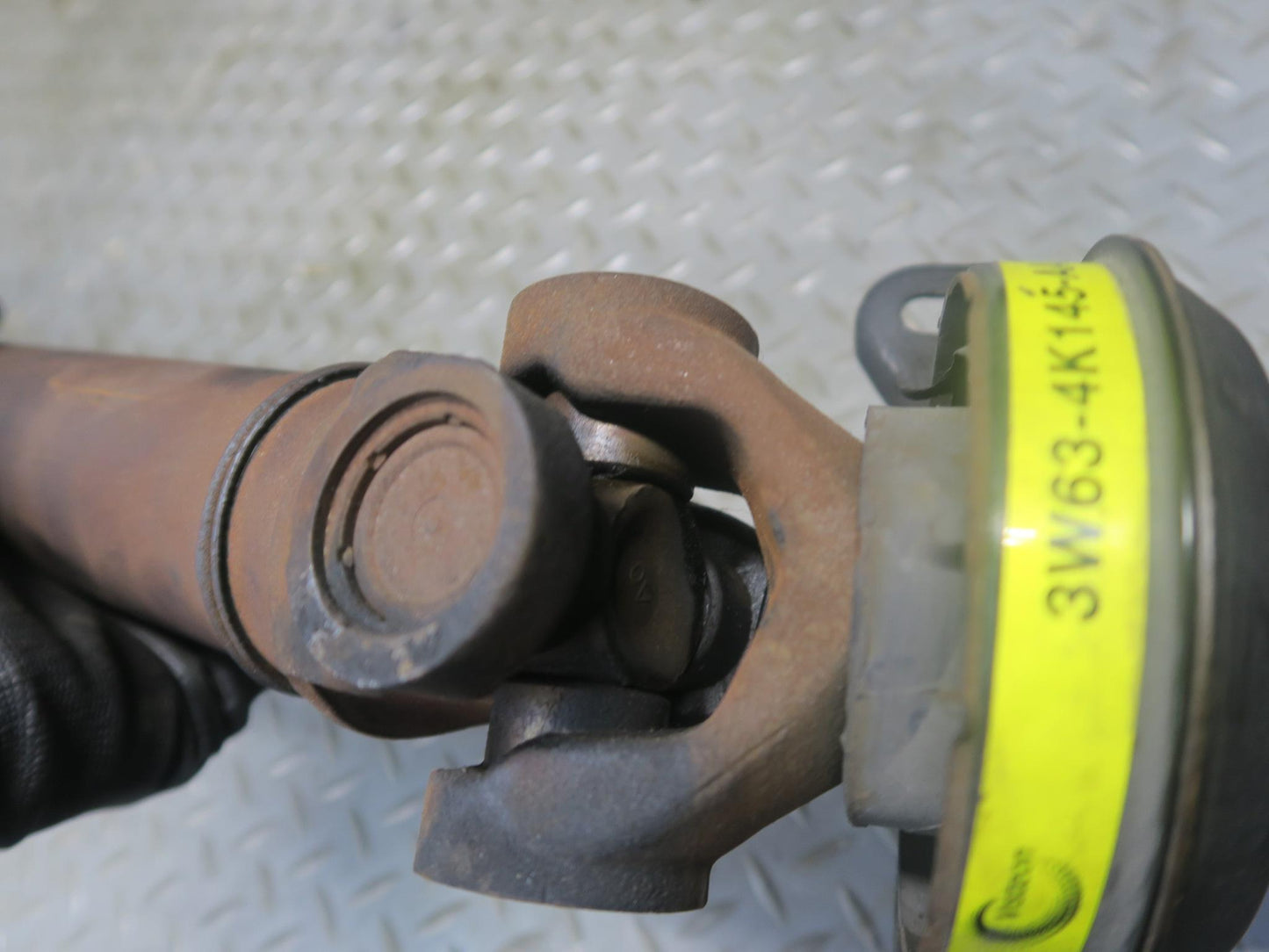02-05 Ford Thunderbird A/T Rear Drive Shaft Driveshaft 3W63-4K145-AA OEM